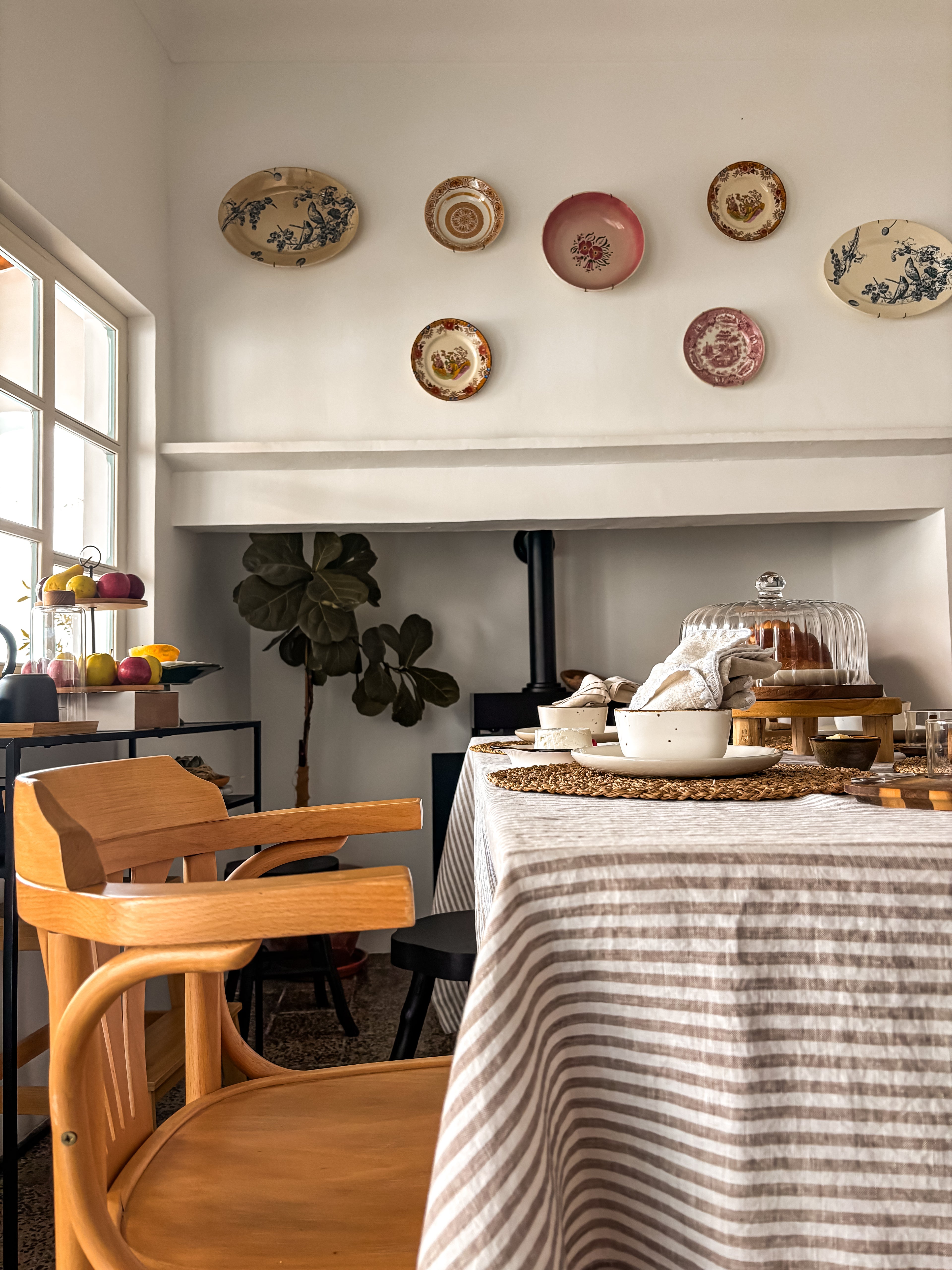 Toalha de mesa às riscas com canto inglês 100% Linho