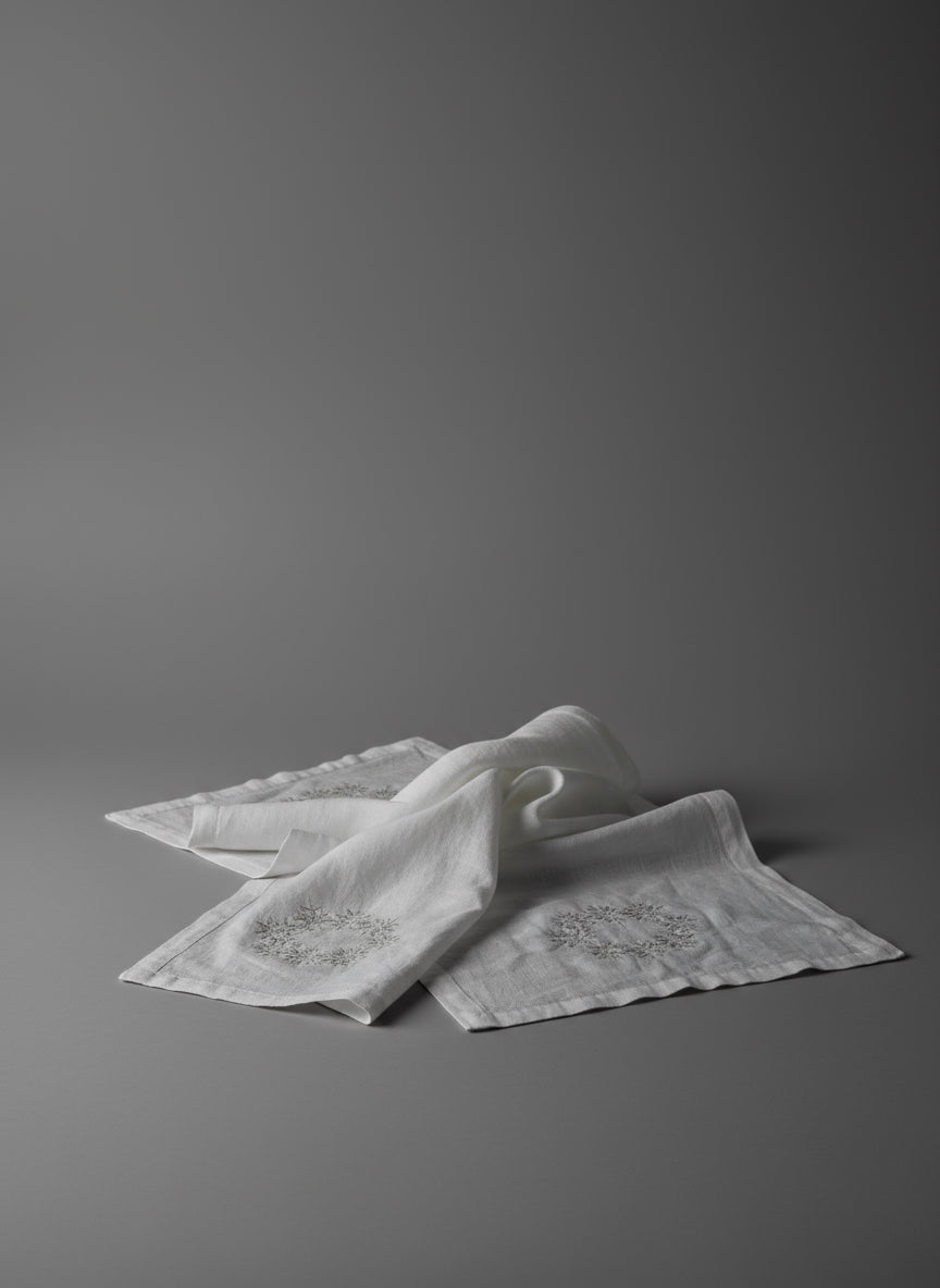 Corredor de mesa bordado 100% Linho